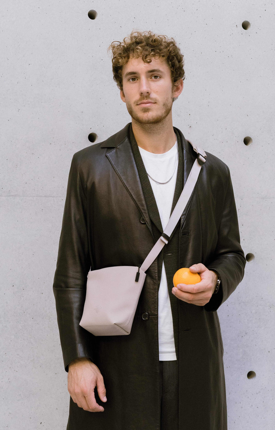 trigram_Elements-series_Phone-Bag_Limestone_model